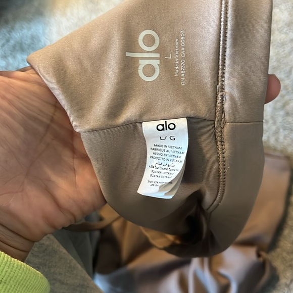 Alo Yoga Airlift Activewear Set - Picture 4 of 9